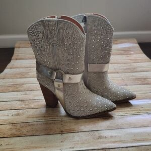 Dingo Silver Studded Heeled Boots